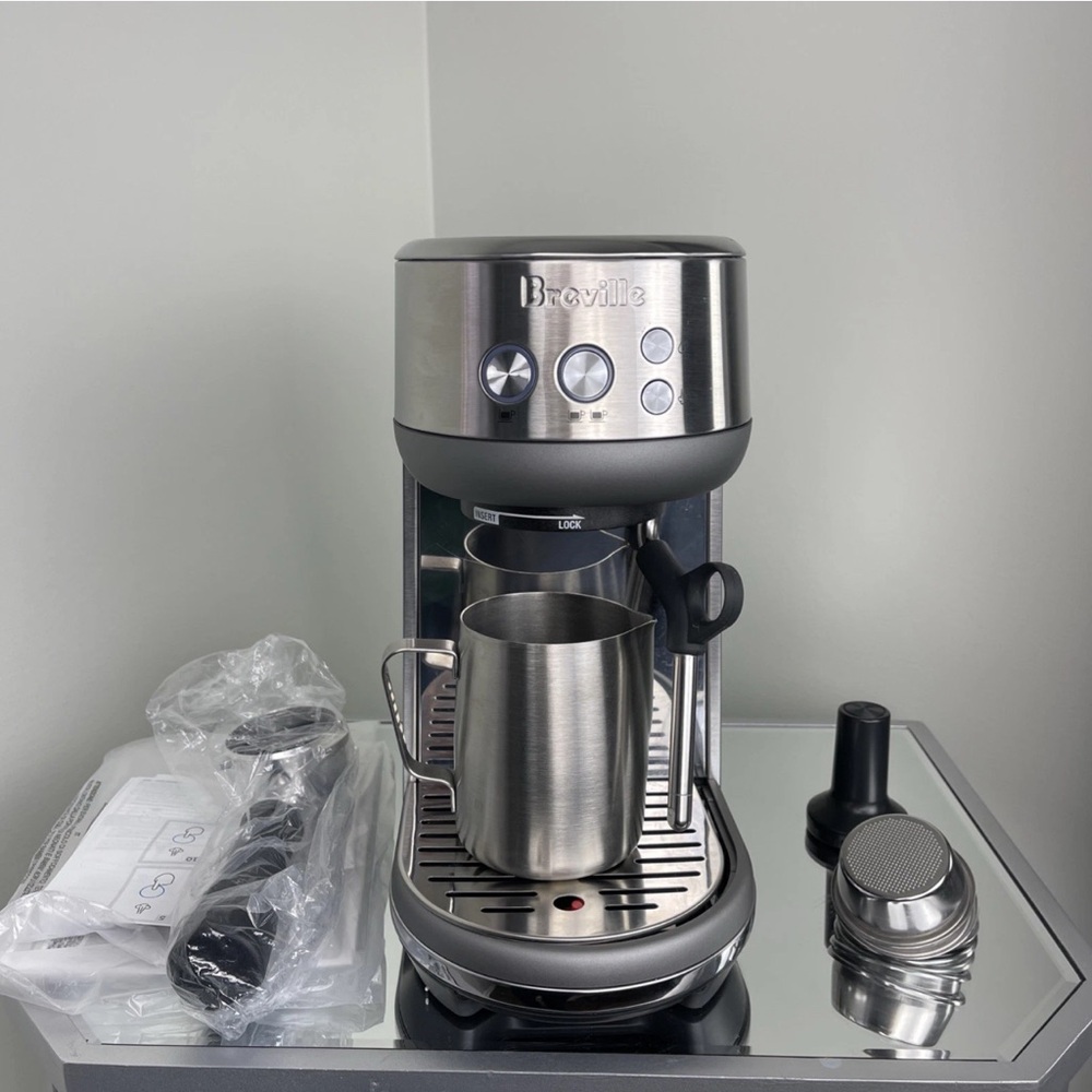Breville Bambino Espresso Machine – Excellent Condition
